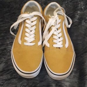 Yellow vans men’s 3.5, women’s 5.0